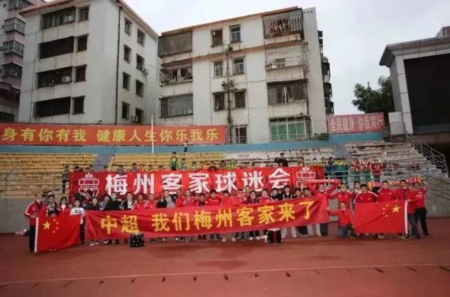 在中国盲人协会的指导下，移动电影院成立了无障碍电影放映技术中心，致力于研发和落地无障碍移动放映技术，利用移动互联网的优势，把每一部智能手机都变成无障碍电影的放映机，将无障碍电影以一键直达的方式，快速便捷地送到每一位视力残疾人的怀里